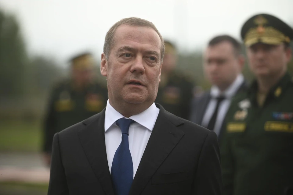 Дмитрий Медведев побывал в Светогорске на границе с Финляндией.