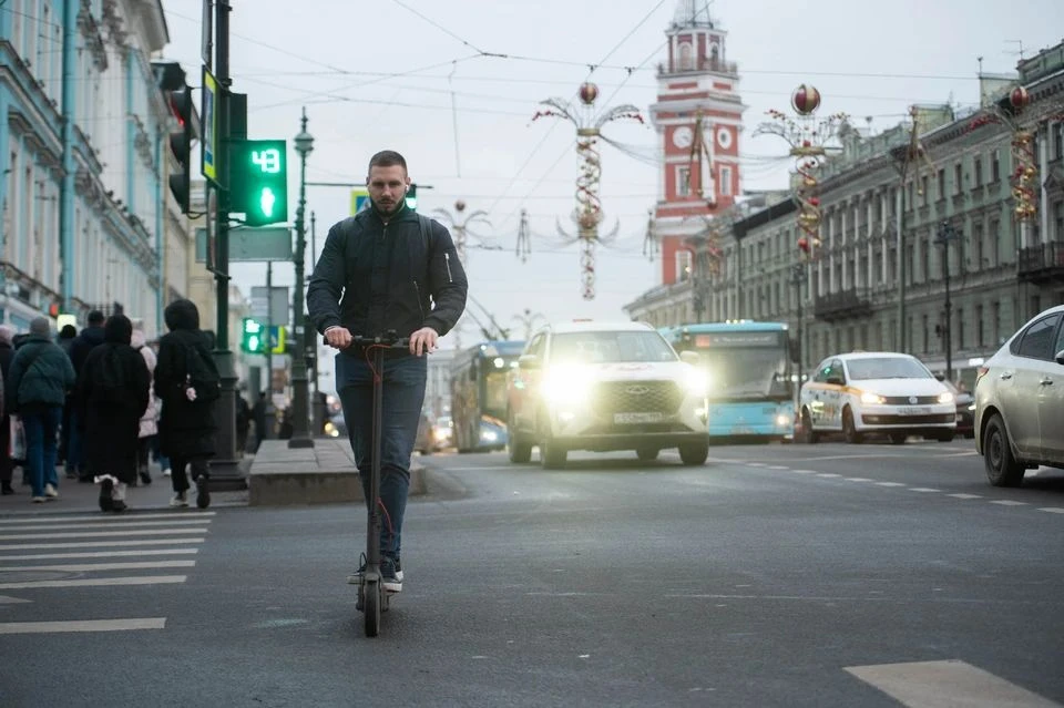Заместитель мэра Москвы Ликсутов: Число ДТП с самокатами снизилось на 60%
