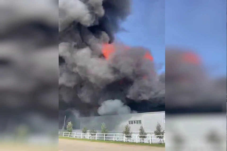 Видео горящего склада в Подмосковье появилось в сети