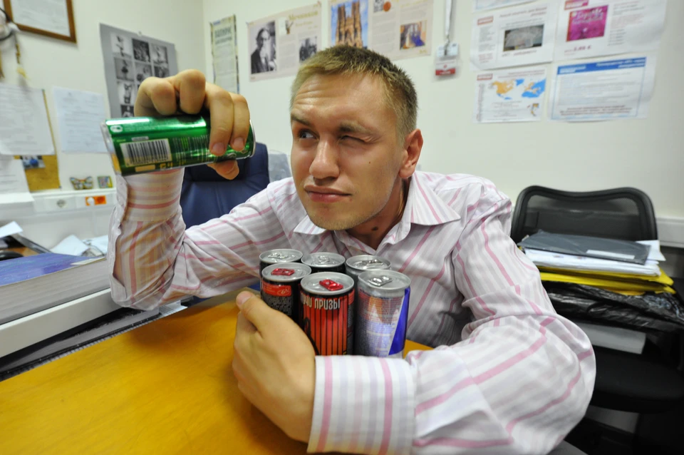 В РФ отложили вступление в силу ограничений на рекламу энергетиков.