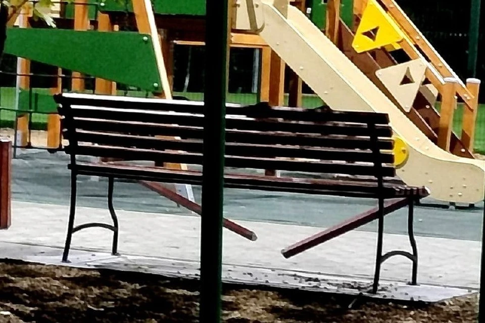 Поврежденные объекты - не просто элементы благоустройства, а места отдыха и общения горожан. Фото: Администрация Ждановки