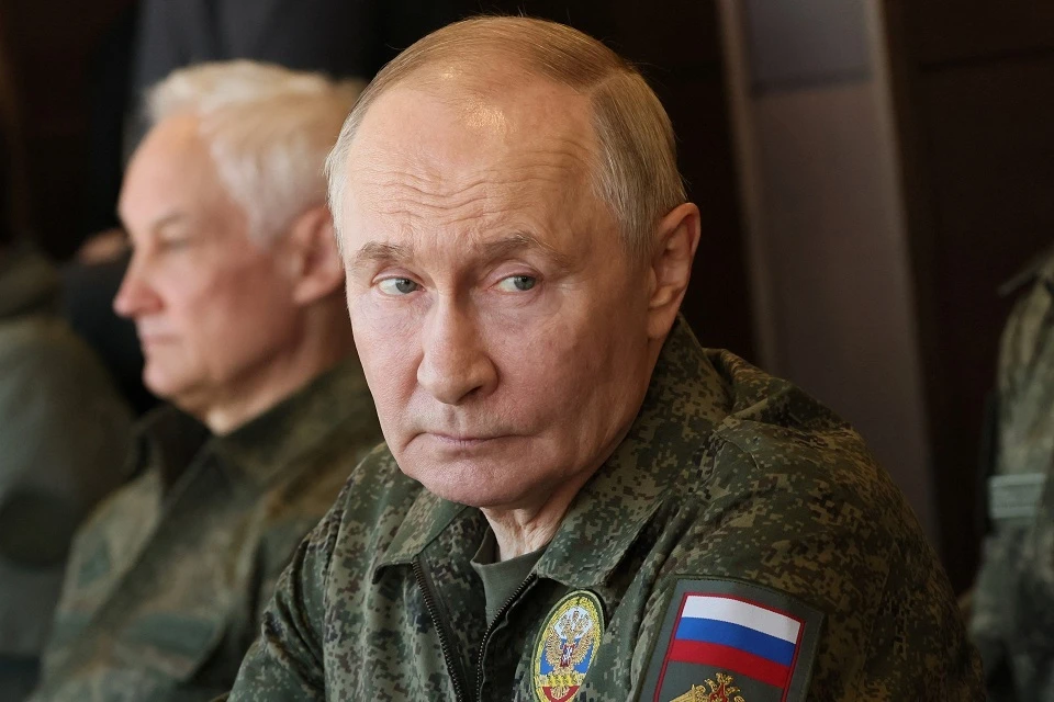 Песков: Путин не впервые надел военную форму на учениях «Запад-2025»