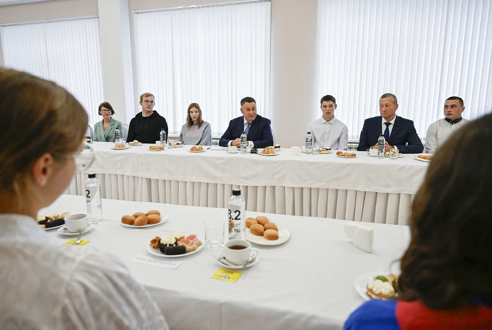 Встреча прошла на площадке агропредприятия. Фото: ПТО/Эдуард Бредихин