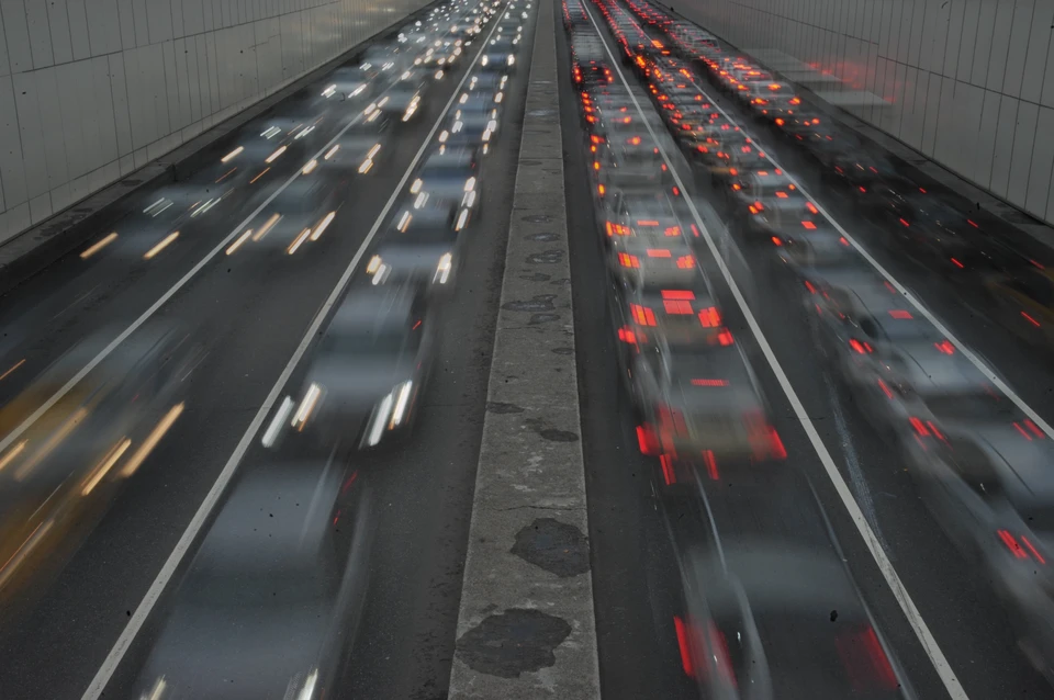 Из-за аварии на внешней стороне 60-го км МКАД в Москве затруднено движение