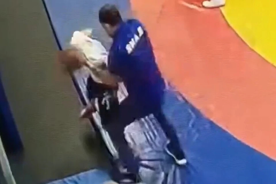Скриншот из видео
