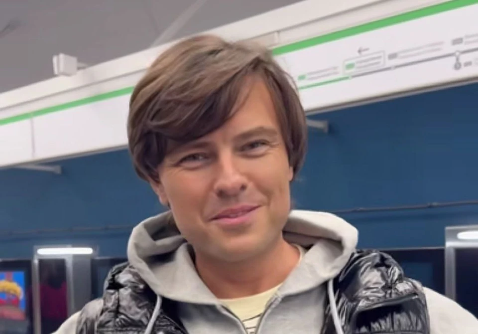 Певец прокатился в метро Минска и оценил улицу Зыбицкую. Фото: личная страница Прохора Шаляпина в соцсети.