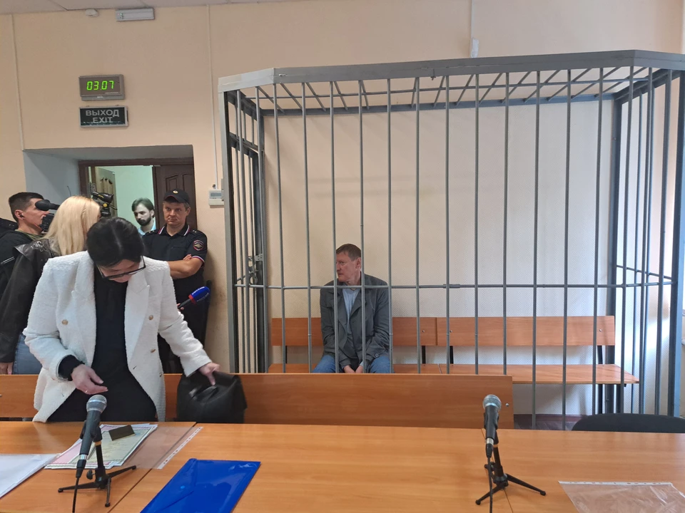 Фото из зала суда