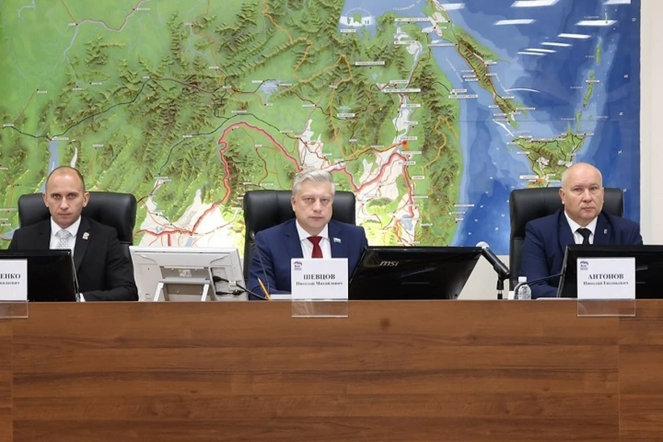 Депутаты регионального парламента приняли участие в правительственном часе. Фото: Законодательная дума Хабаровского края