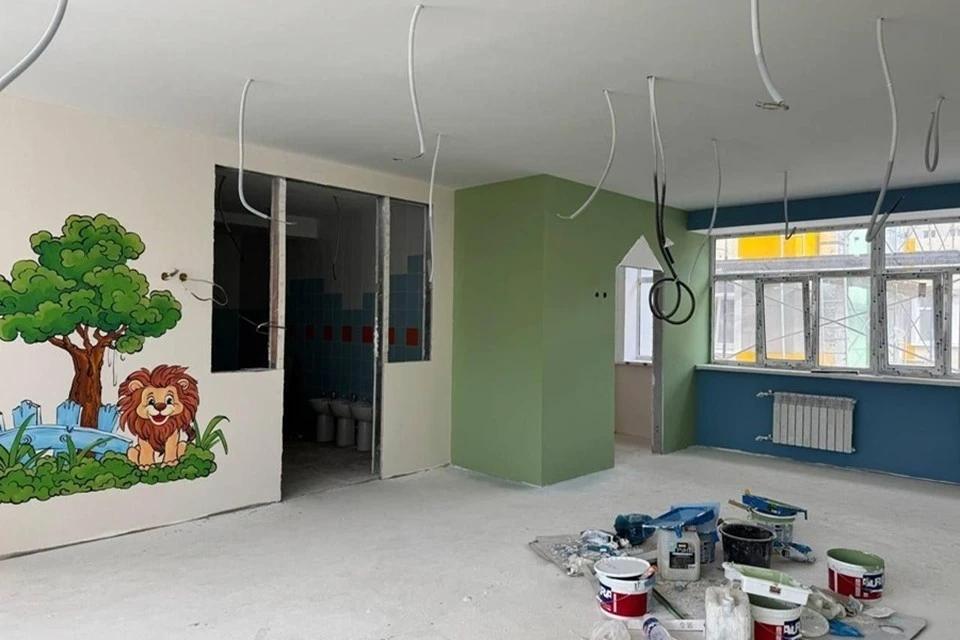 Тульские строители восстанавливают детский сад в Мариуполе. Фото: Администрация Мариуполя