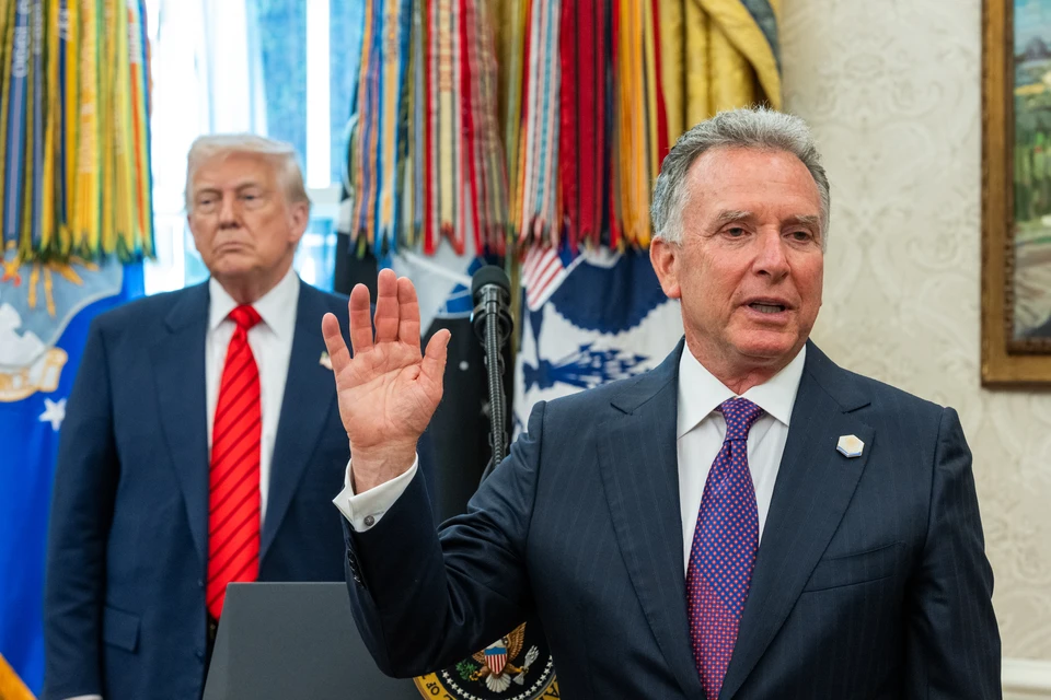 Спецпосланник президента Трампа Стив Уиткофф (на первом плане)