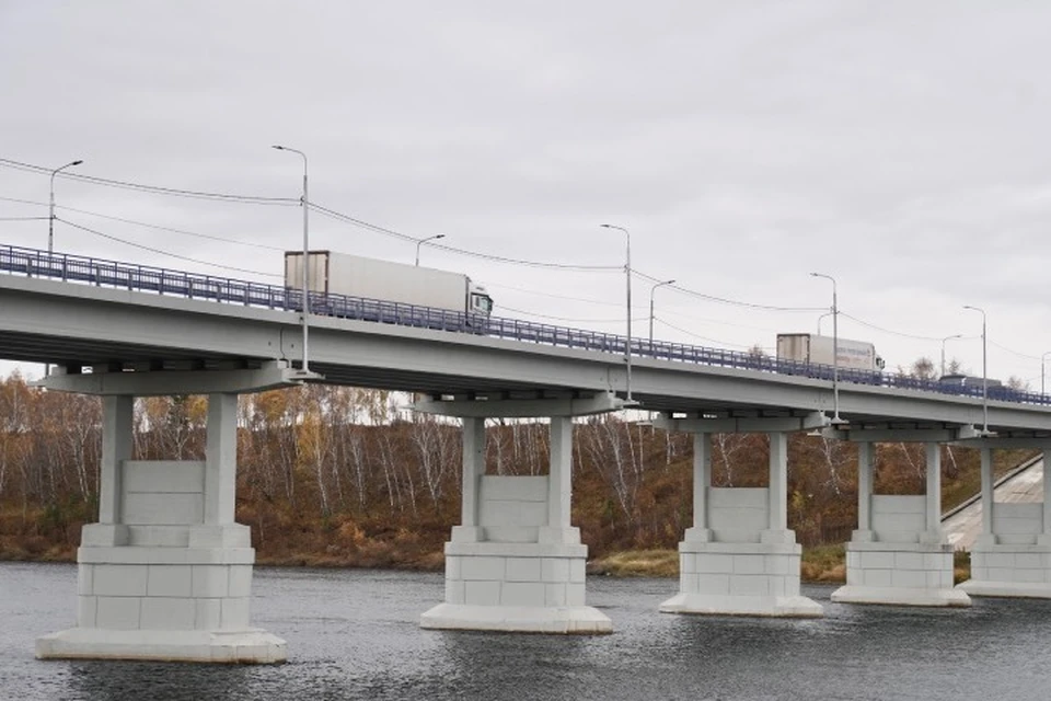 В Усольском районе запустили движение транспорта по мосту через реку Белую. Фото: УПРДОР "Прибайкалье"