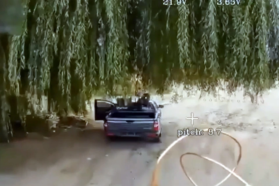Уничтожение пикапов ВСУ операторами FPV дронов