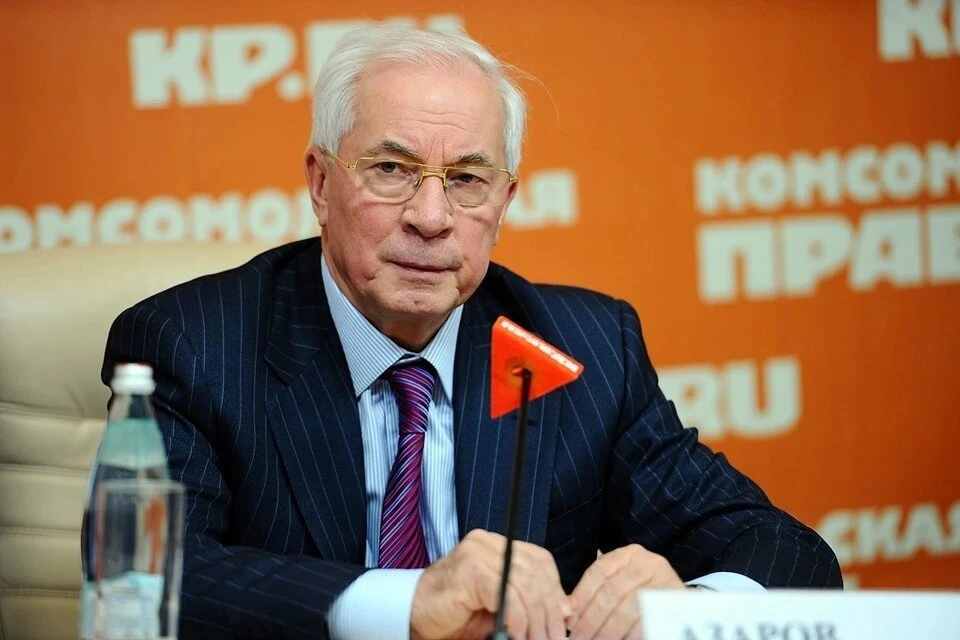 Азаров: Украина не продержится и дня без внешнего финансирования