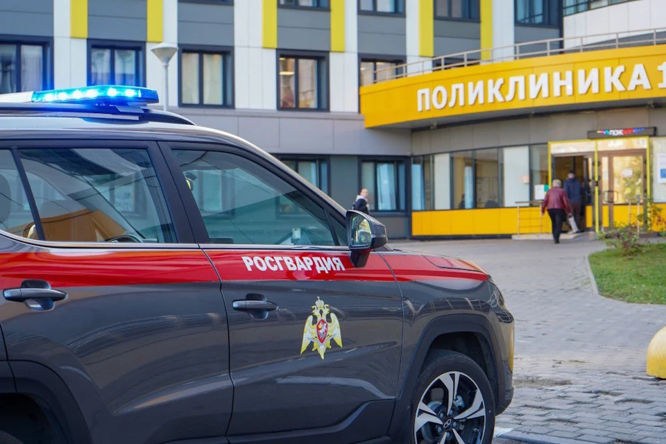 Росгвардейцы отработали защиту медучреждений от агрессивных нарушителей Фото: Главное управление Росгвардии по Московской области