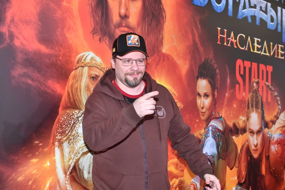 Юморист Гарик Харламов решил обзавестись новым источником доходов: теперь будет трудиться за кадром