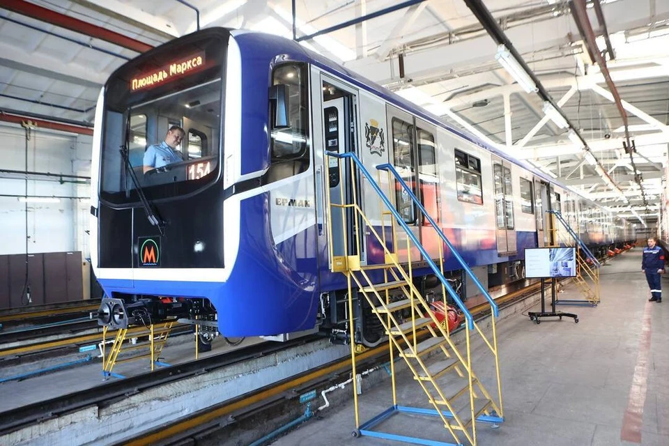 На линии Новосибирского метрополитена начнет курсировать новый поезд. Фото: Telegram-канал Максима Кудрявцева