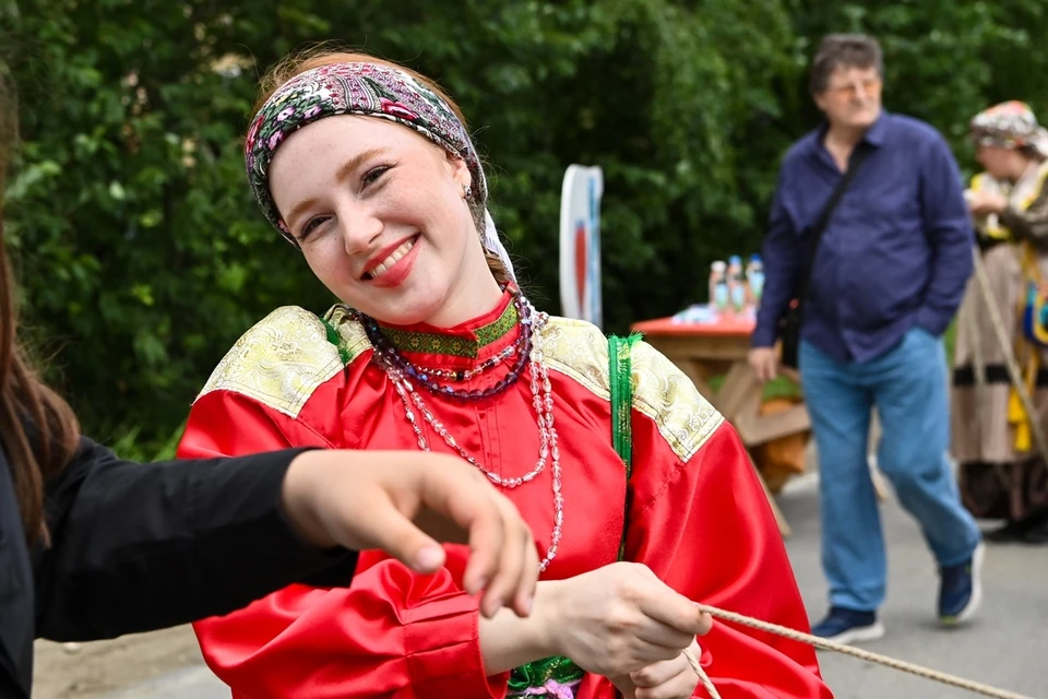 В Коми между молодыми артистами, художниками и писателями распределят 30 премий. Фото: пресс-служба главы Коми.