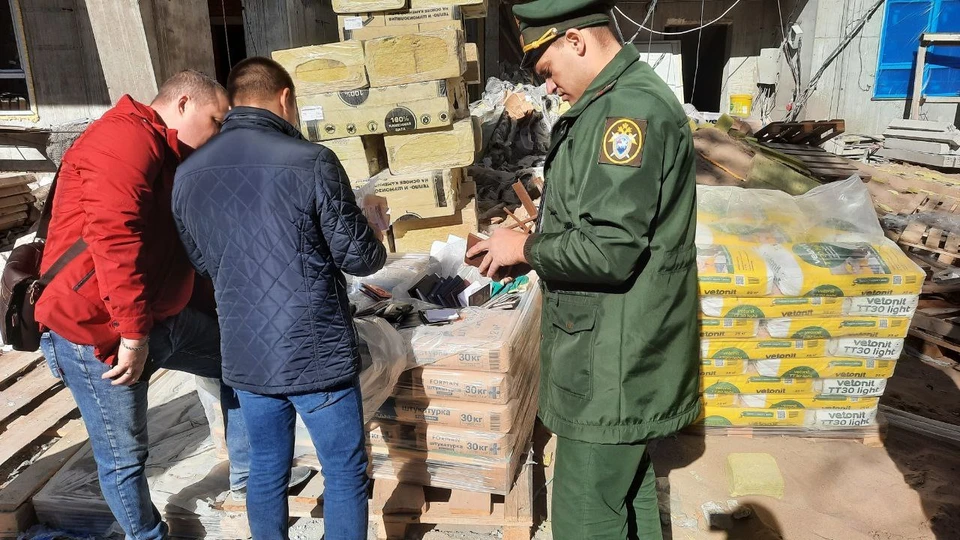 Рейдовое мероприятие было направлено на выявление бывших иностранцев, уклоняющихся от постановки на воинский учет. Фото: СК России по Самарскому гарнизону