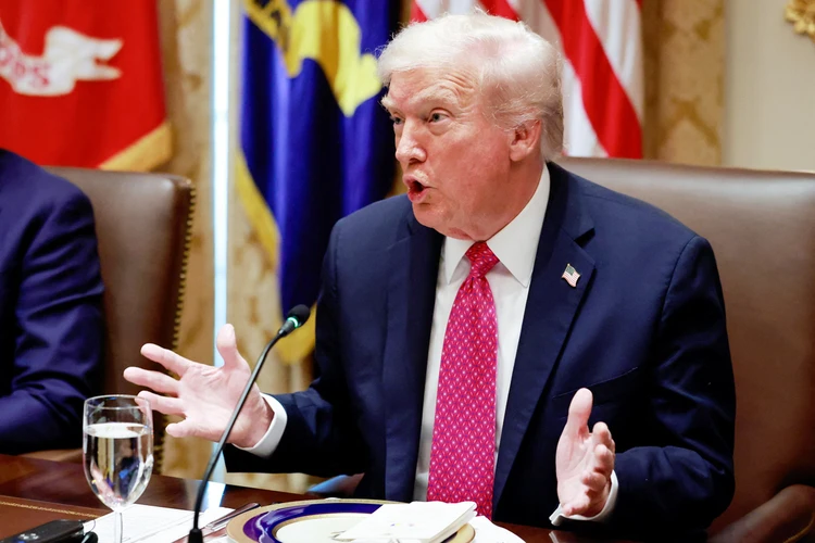 Трамп берет инициативу в свои руки: президент США убедился, что Брюссель и Киев проигрывают Москве