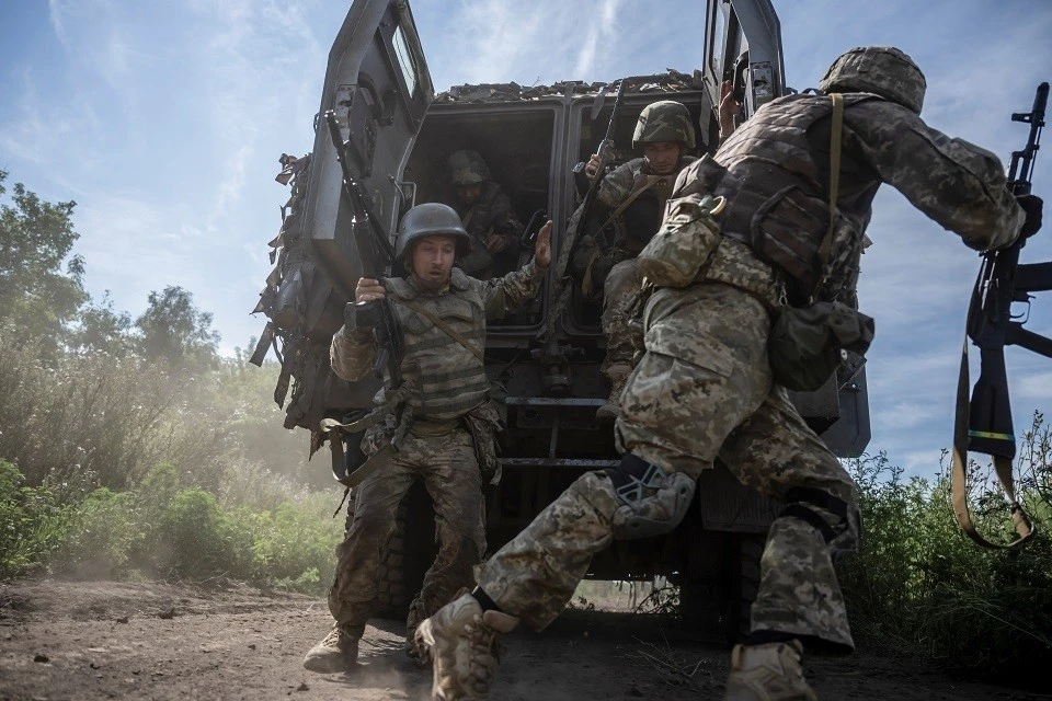 MWM: Боевики ВСУ жалуются на разрушительную силу российского истребителя Су-34