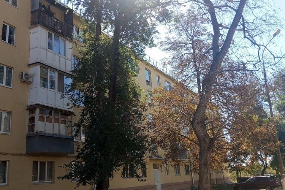 В Мариуполе восстанавливают дома на проспекте Металлургов и улице Цыбулько. Фото: ФАУ «РосКапСтрой»