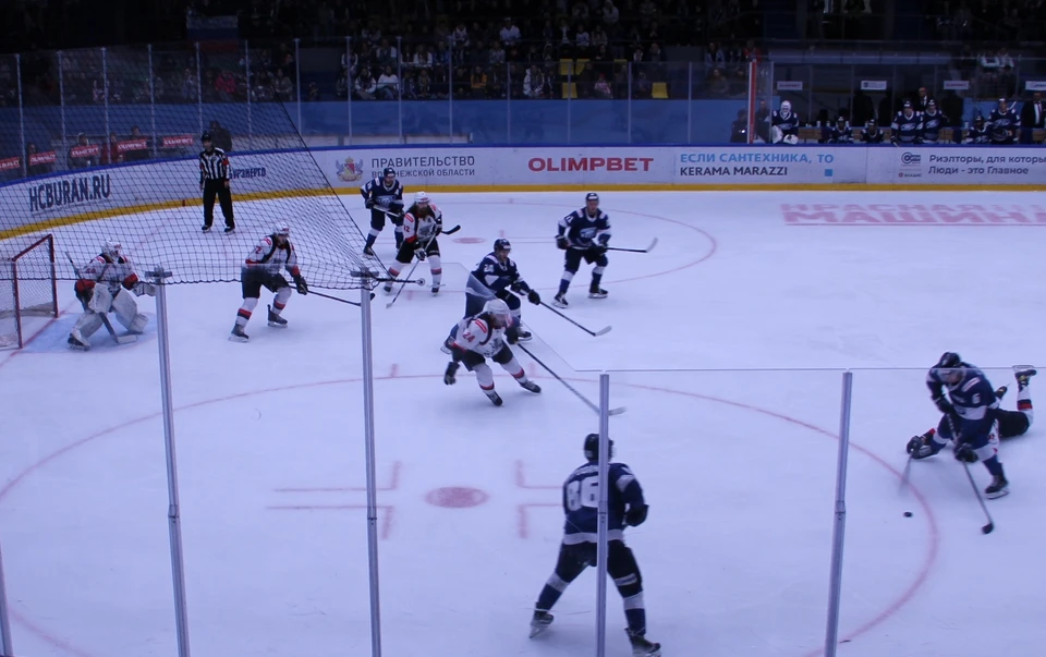 23 октября «Буран» сыграет в Нижнем Новгороде с обладателем Кубка Петрова-2025 – местным «Торпедо-Горьким». Встреча начнется в 18:30.