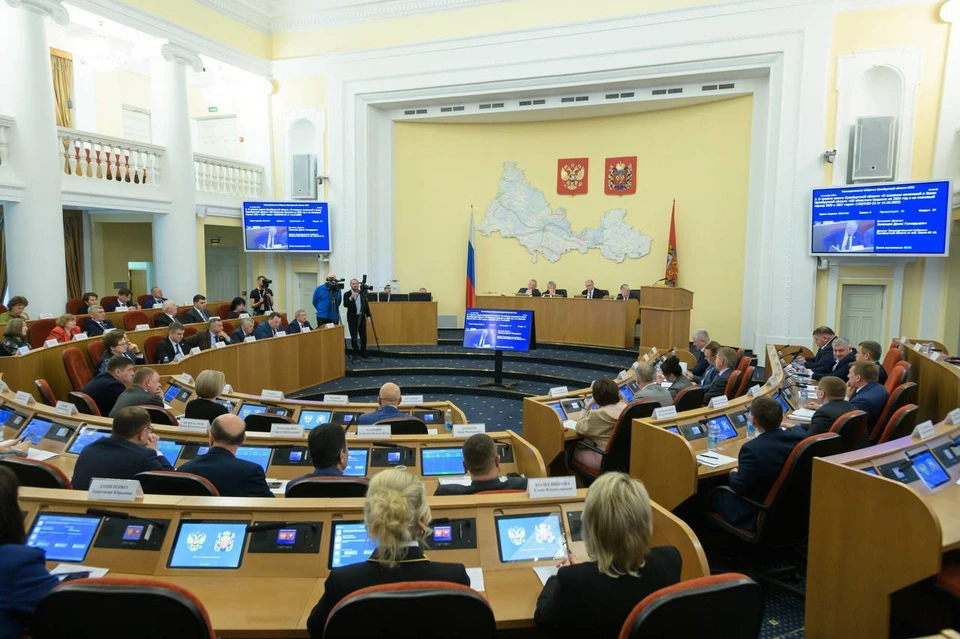 Общий объем расходов бюджета в 2025 году составит 181,8 миллиарда рублей. Фото: правительство Оренбуржья