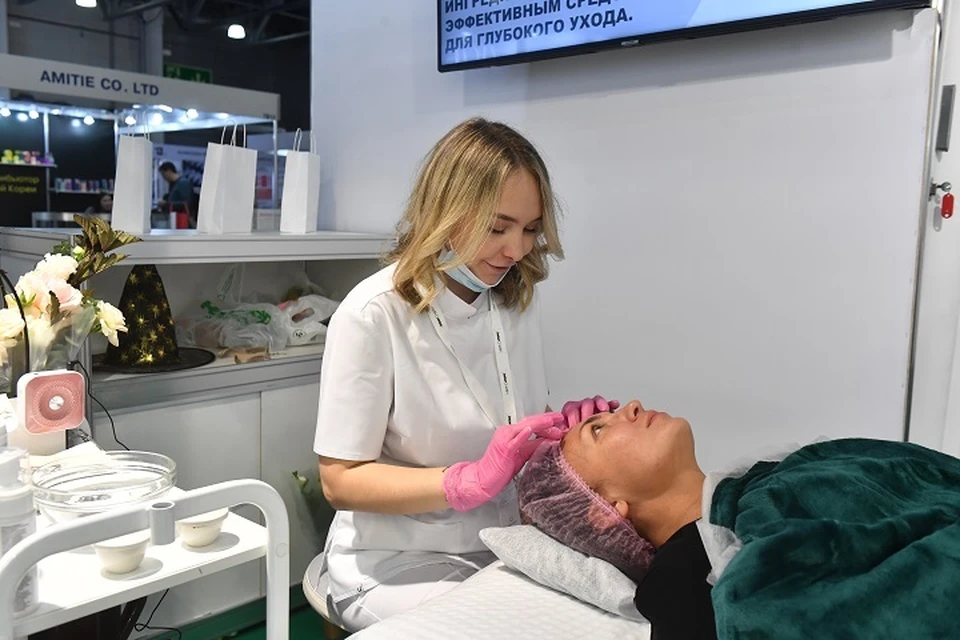 Незарегистрированные уколы красоты продавали в Хабаровске