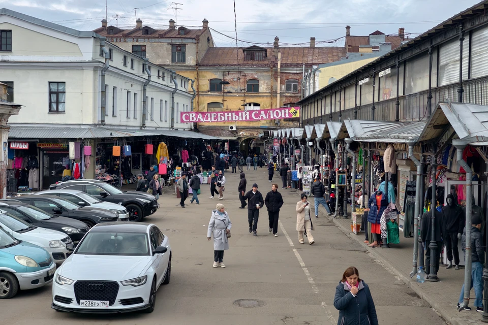 Семь месяцев назад Апраксин двор пережил самую крупную за свою историю зачистку. Что там происходит сейчас?