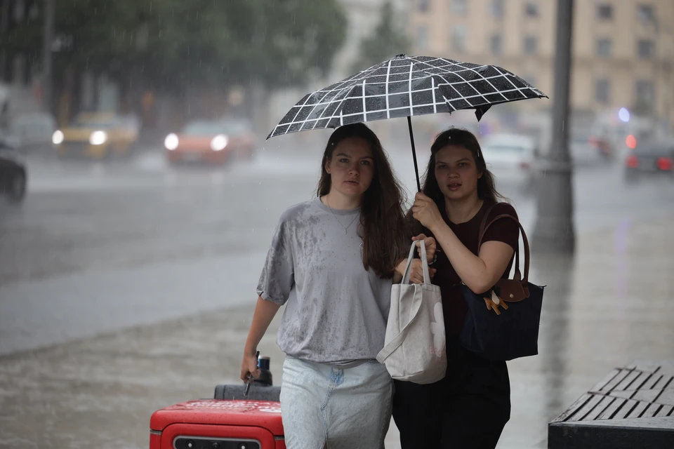 В ближайшие дни из-за сильного ливня и ураганного ветра могут возникнуть чрезвычайные ситуации