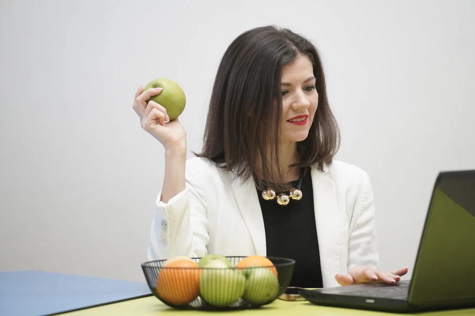 Садовод рассказала, как правильно собрать поздние яблоки.