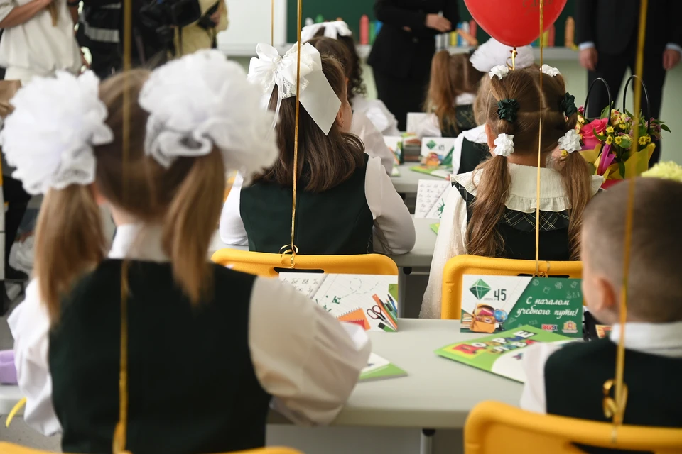 Поборы в школе - незаконны.