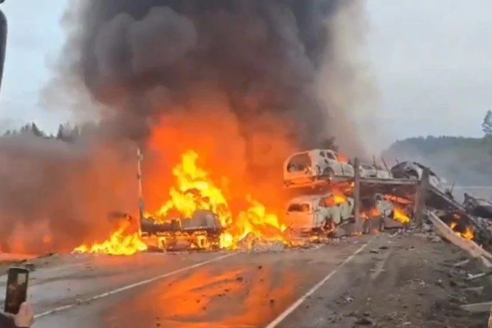 Три большегруза столкнулись на трассе в Нижнеудинском районе