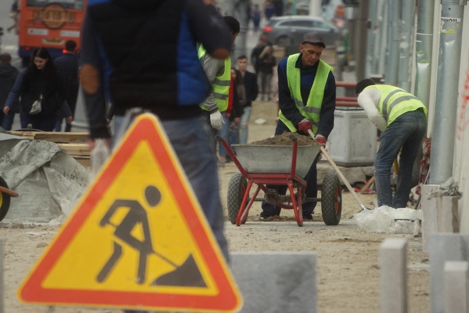 В Новосибирске завершается программа обновления тротуаров.