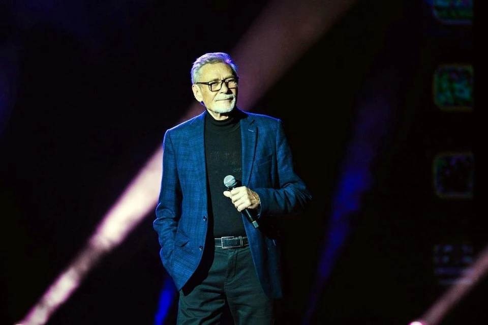 Свою программу в рамках фестиваля представил народный артист РСФСР, легендарный Александр Михайлов. Фото предоставлено Киноцентром Владимирской области и областным Дворцом культуры и искусства.