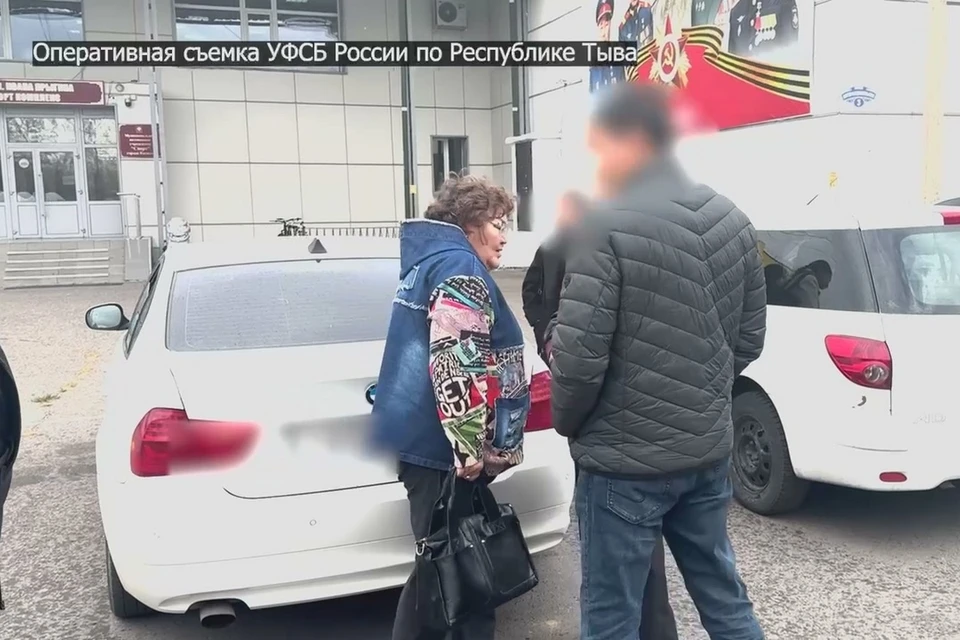 Подозреваемую в мошенничестве задержали. Фото: УФСБ России по Республике Тыва