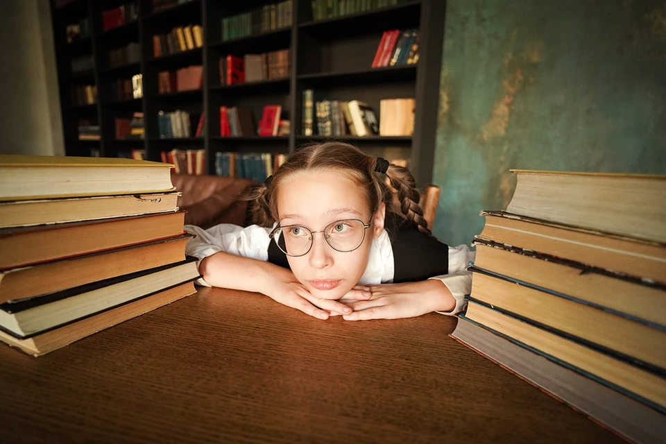 Учебный год начался недавно, а ребенок уже жалуется на усталость и не хочет идти в школу...