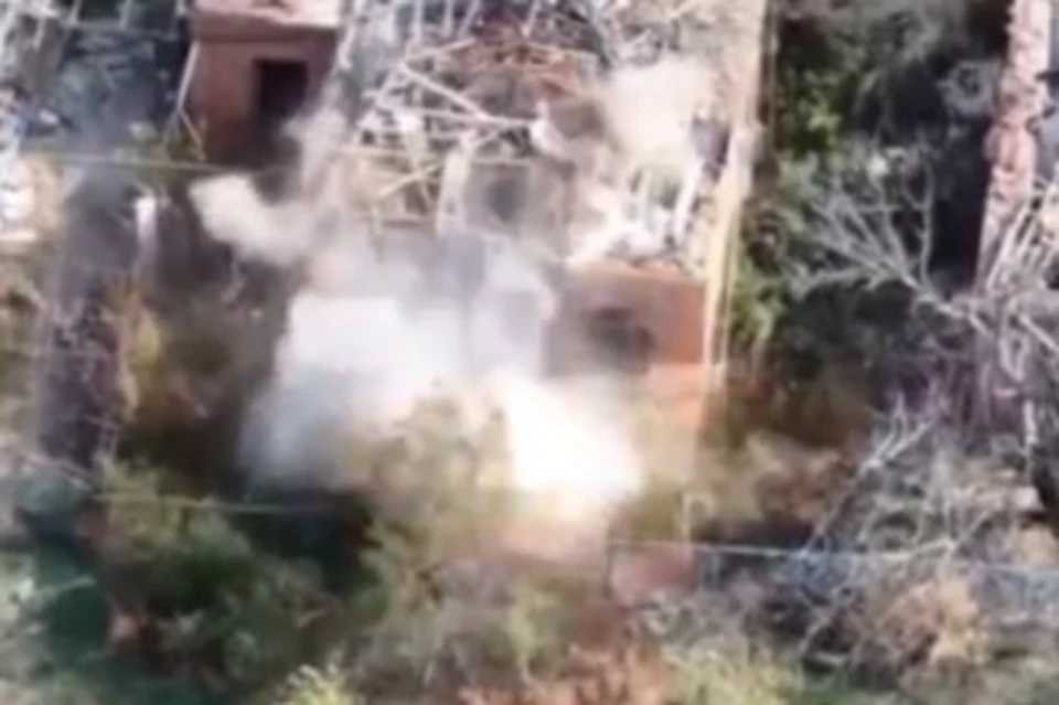 Минобороны опубликовало кадры уничтожения военных объектов ВСУ операторами БПЛА группировки войск «Днепр»