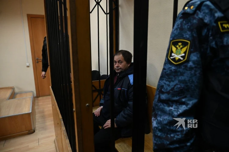 Был спокоен, лицо не прятал: как вел себя в суде уралец, пытавшийся содрать кожу с мертвой жены