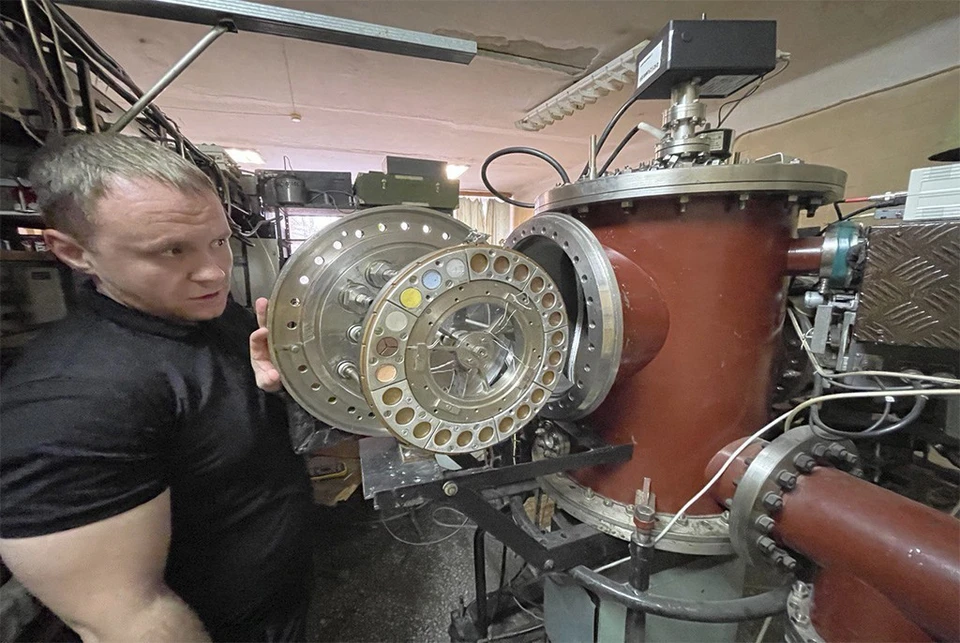 ТУСУР разрабатывает новые терморегулирующие покрытия для космических аппаратов