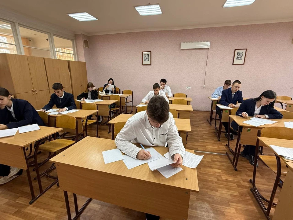 Ребят ждут занятия с ведущими преподавателями и экспертами России. Фото: Минобрнауки ЛНР