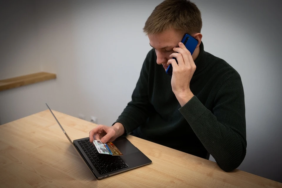 Фейковые страницы собирают данные о пользователе.