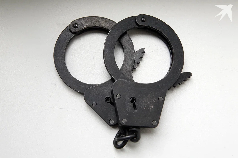 В Гродно сотрудники милиции применили оружие, когда мужчина пошел на них с ножом. Снимок носит иллюстративный характер.