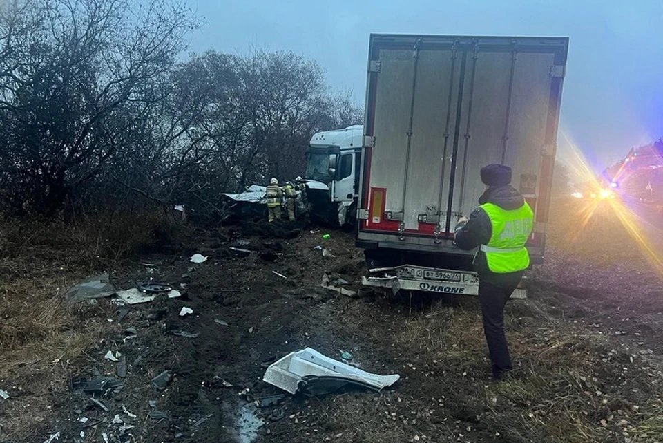 Из-за массовой аварии на трассе образовался затор. Фото: Госавтоинспекция Свердловской области