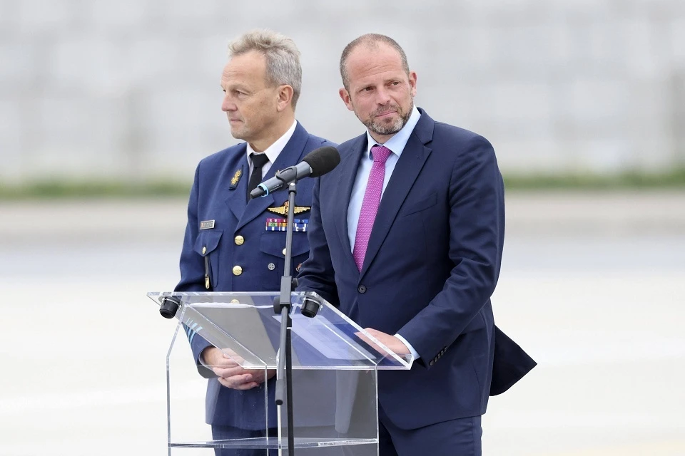 Франкен сдал назад: воинственный бельгийский министр обороны решил оправдаться за угрозы в адрес Москвы