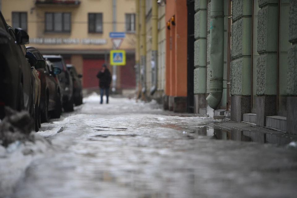Новосибирцев предупредили о гололеде.