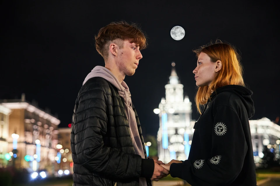 Пик суперлуния наступит 5 ноября в 16.00 по московскому времени.