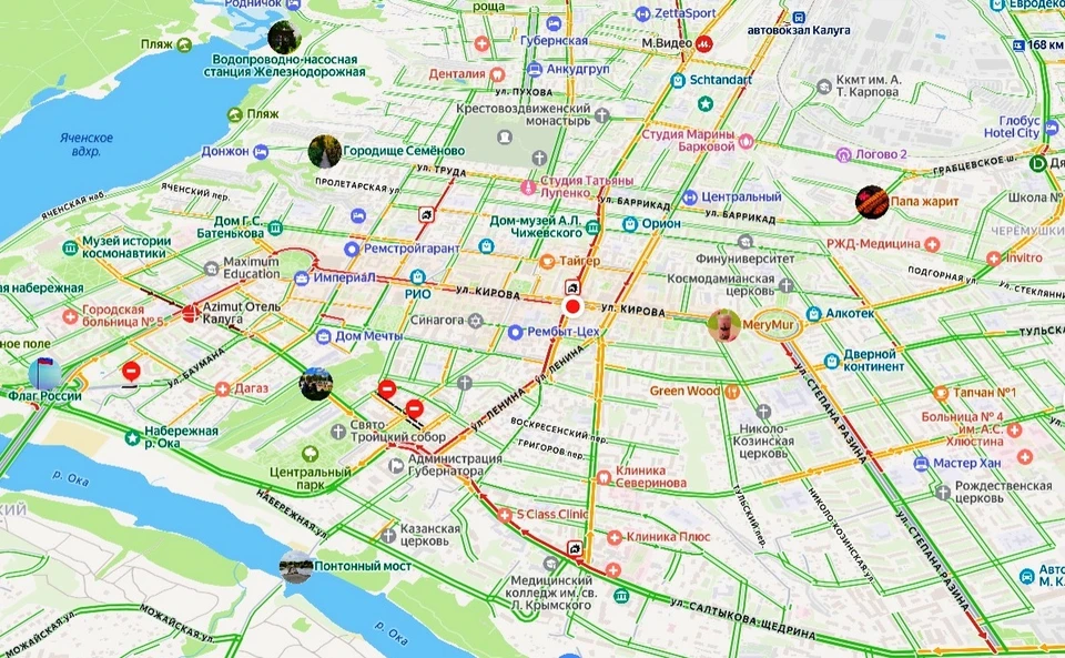 ДТП создали пробки в городе.