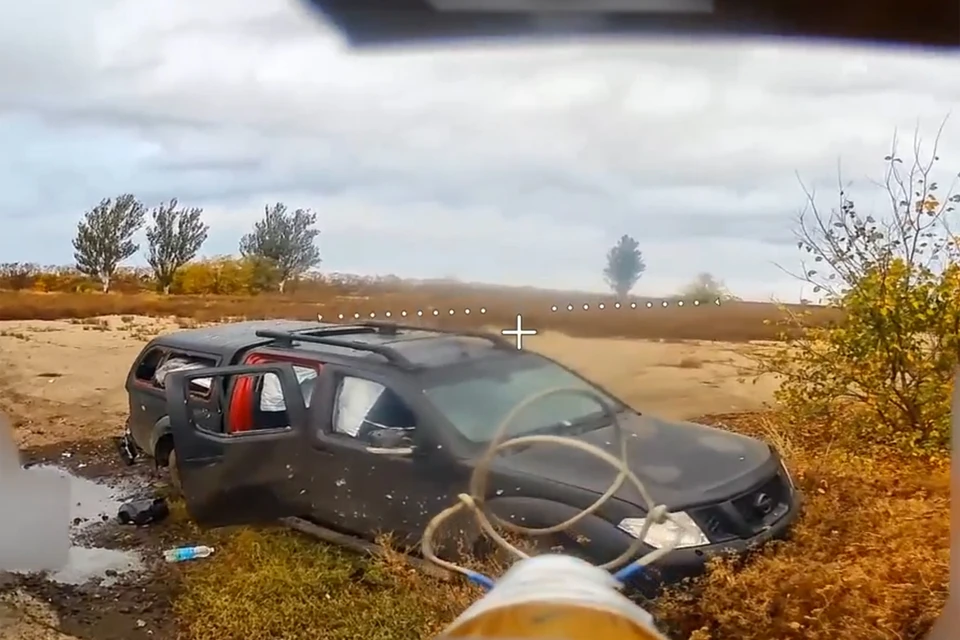 В ходе боевой работы разведывательные БПЛА обнаружили несколько пикапов противника