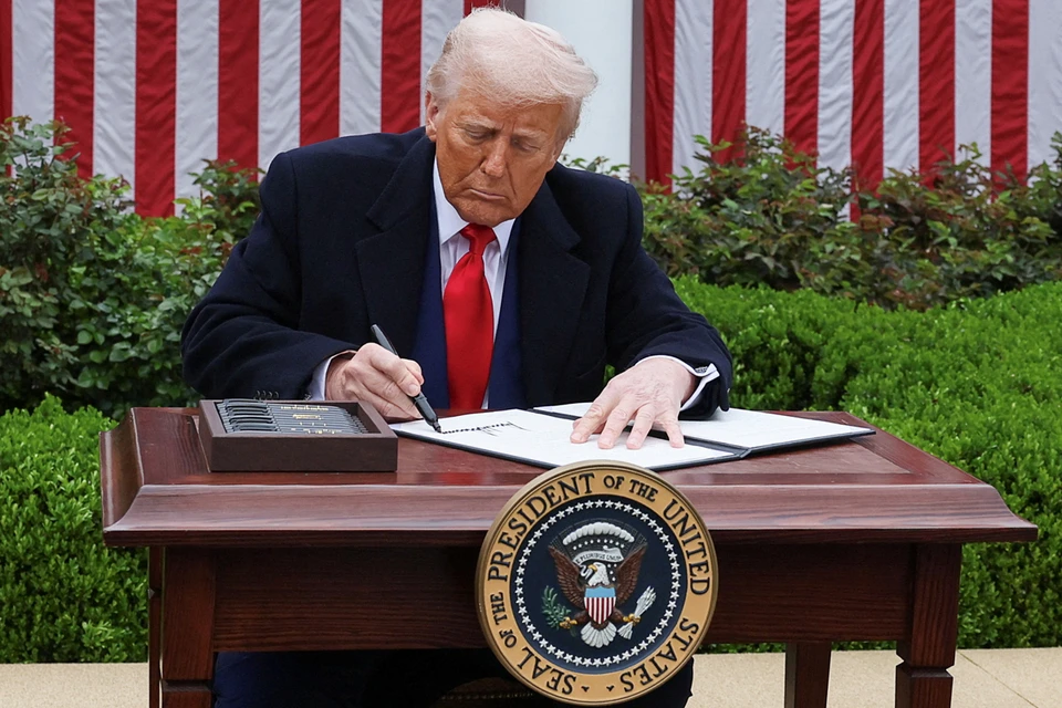 Несмотря на то, что Трамп позиционирует себя как миротворца за рубежом, его одержимость местью внутри страны нанесла серьёзный ущерб институтам американской дипломатии